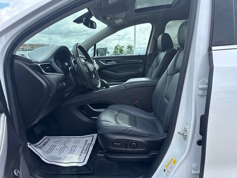 Used 2021 Buick Enclave Essence w/ Sound and Sites Package AWD/4WD image 45