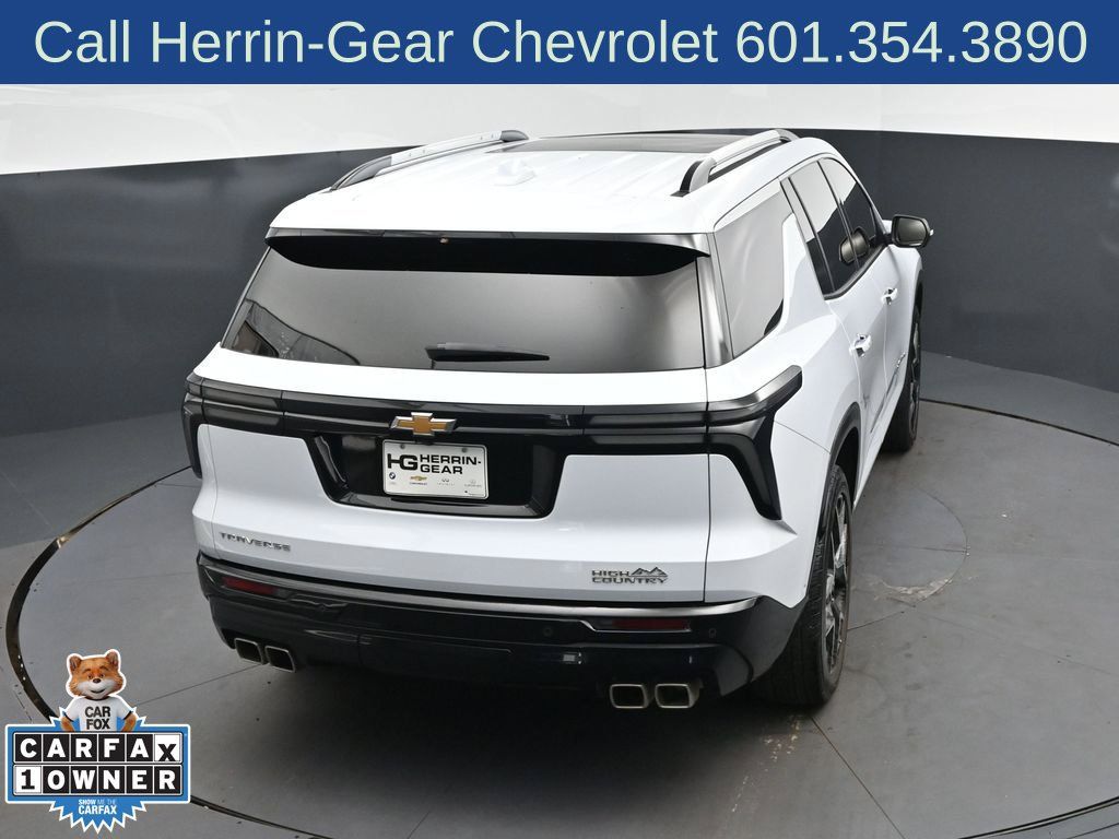 Used 2026 Chevrolet Traverse High Country FWD image 34