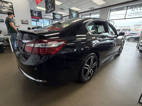 Used 2016 Honda Accord Sport image 9
