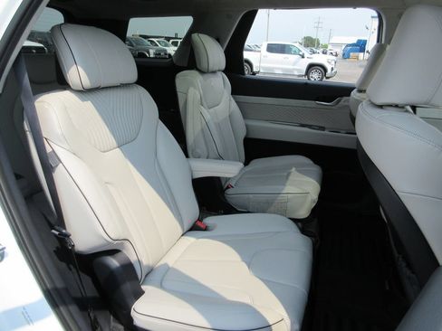 Used 2025 Hyundai Palisade Calligraphy FWD image 26