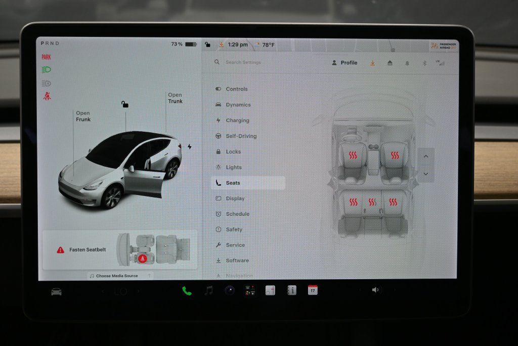 Used 2021 Tesla Model Y Long Range AWD/4WD image 28