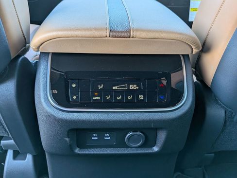 New 2026 Nissan Armada SL w/ Captain's Chari Seat Package image 29