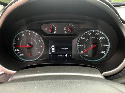 Used 2025 Chevrolet Malibu LT FWD image 13