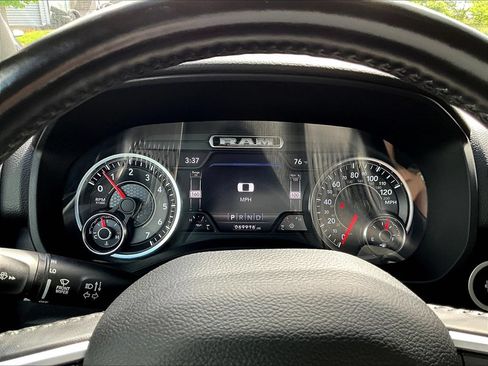 Used 2021 RAM 1500 Big Horn AWD/4WD image 18
