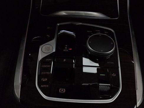 Used 2025 BMW X7 xDrive40i image 14