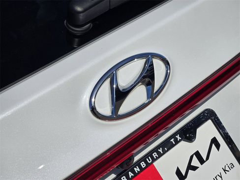 Used 2021 Hyundai Santa Fe SEL image 9