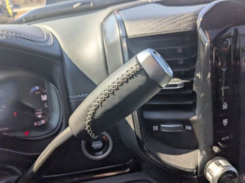 Used 2024 RAM 2500 Limited image 19