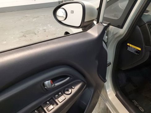 Used 2013 Kia Rio EX image 11