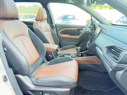 Used 2025 Subaru Forester Touring AWD/4WD image 26