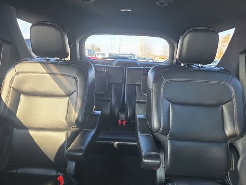 Used 2020 Ford Explorer XLT w/ Equipment Group 202A image 39