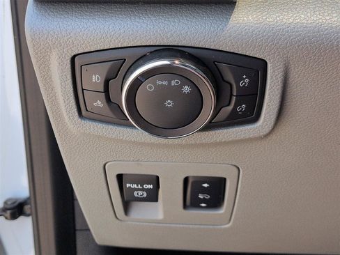 Used 2018 Ford F150 XLT w/ Equipment Group 302A Luxury RWD image 17