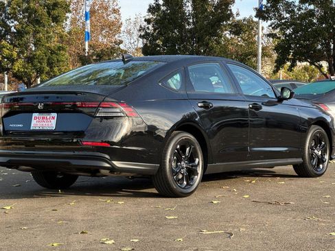 New 2025 Honda Accord SE image 4