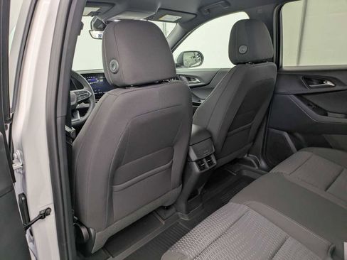 New 2026 Chevrolet Equinox LT image 18