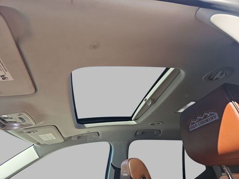 Certified 2020 Chevrolet Traverse High Country w/ LPO, Floor Liner Package AWD/4WD image 37