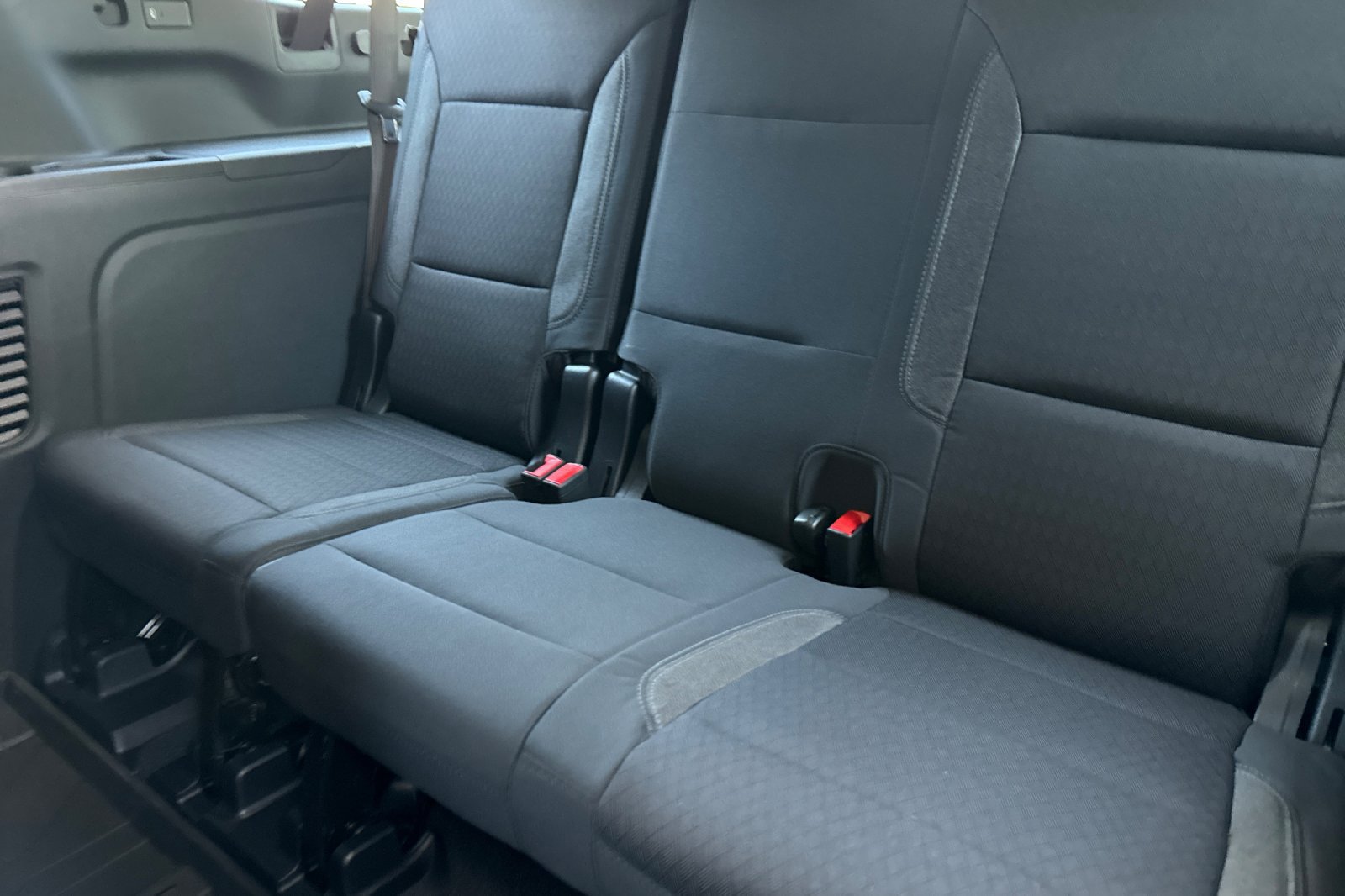 New 2026 Chevrolet Suburban LS w/ LS Custom Edition AWD/4WD image 14