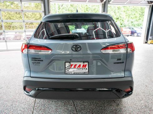 Used 2024 Toyota Corolla Cross AWD Hybrid image 3