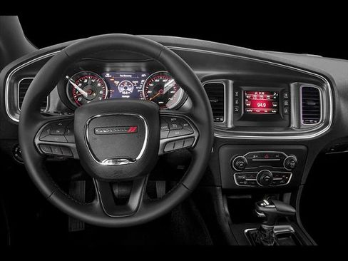 Used 2015 Dodge Charger SE w/ Sport Appearance Group RWD image 47