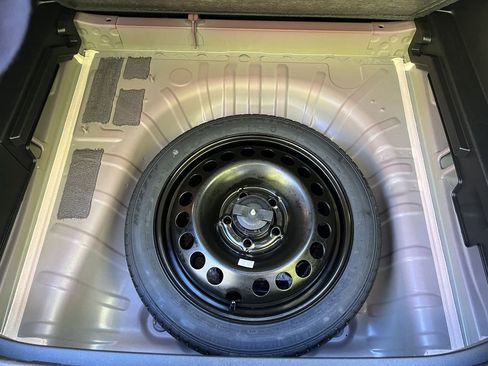 Used 2024 Chevrolet Trax LS image 18