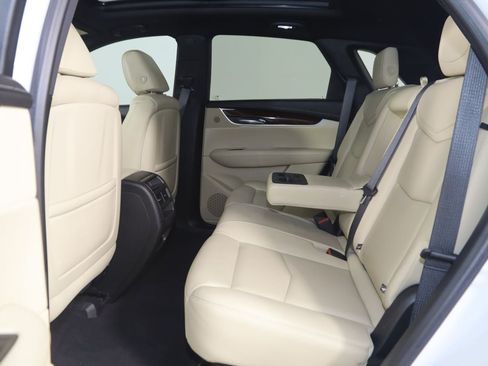Used 2018 Cadillac XT5 Luxury w/ Driver Awareness Package FWD image 50
