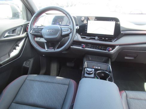 Certified 2025 Chevrolet Equinox RS FWD image 13