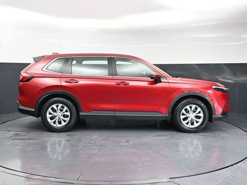Used 2024 Honda CR-V LX image 4