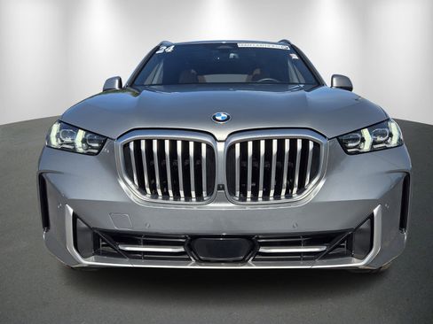 Certified 2024 BMW X5 xDrive40i w/ Premium Package image 2