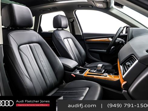 Used 2023 Audi Q5 2.0T Premium w/ Convenience Package image 8