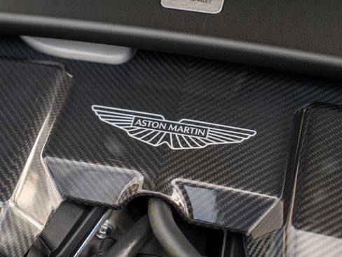 New 2025 Aston Martin Vanquish image 35