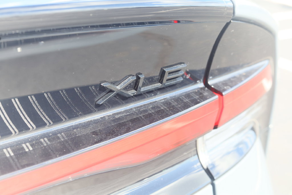 Used 2026 Toyota Prius XLE FWD image 30