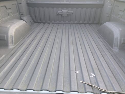 Used 2022 Chevrolet Silverado 1500 LT Trail Boss w/ Bed Protection Package image 13