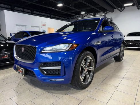 Used 2018 Jaguar F-PACE R-Sport AWD/4WD image 11