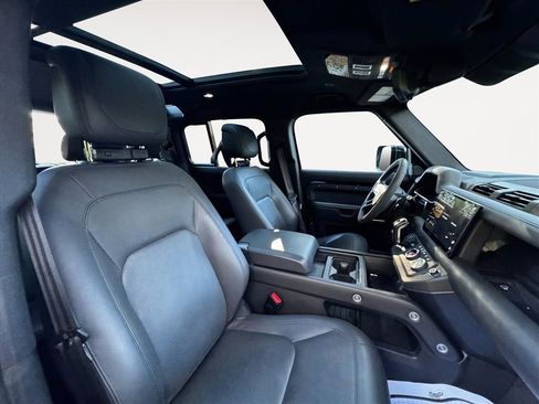 Used 2023 Land Rover Defender 110 V8 image 26