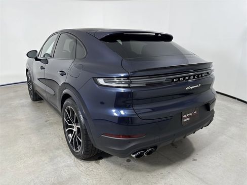 New 2026 Porsche Cayenne S image 3