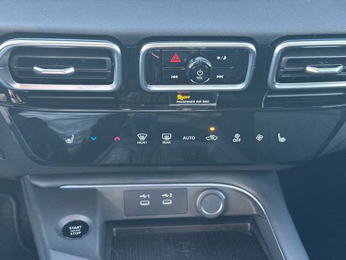 New 2026 Nissan Sentra SV w/ SV Convenience Package FWD image 29
