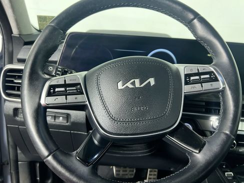 Used 2024 Kia Telluride SX Prestige w/ Towing Package AWD/4WD image 11