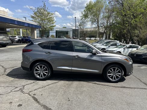 Certified 2023 Acura RDX FWD w/ Technology Package image 4
