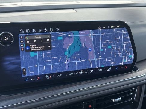 Certified 2025 Chevrolet Suburban Z71 image 8