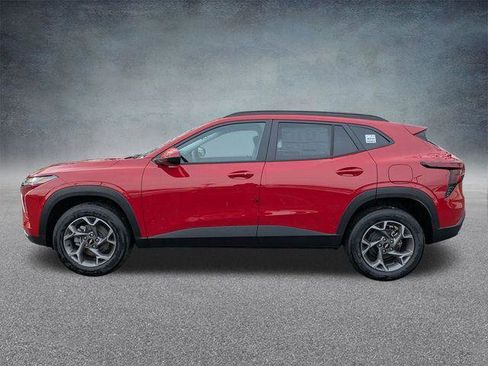 New 2026 Chevrolet Trax LT w/ Driver Confidence Package image 7