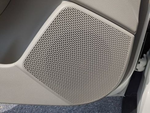 Used 2025 Kia Soul LX FWD image 20
