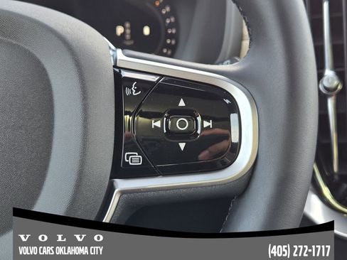 New 2026 Volvo XC90 B6 Plus w/ Protection Package Premier image 27