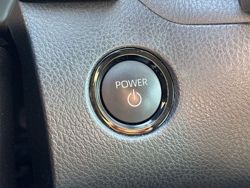 Used 2025 Toyota Camry LE FWD image 27