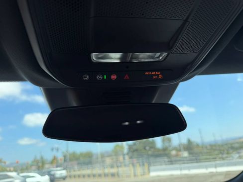 Used 2024 Chevrolet Equinox EV RS FWD image 23