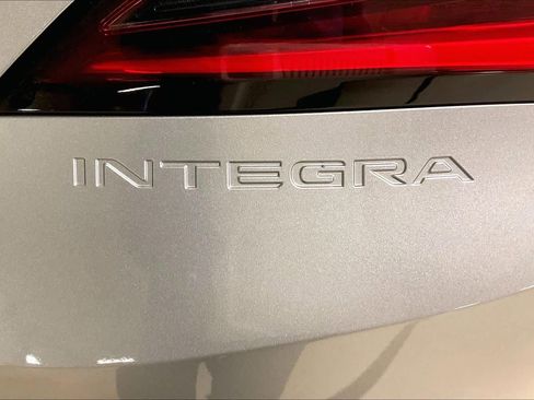 Used 2024 Acura Integra image 9