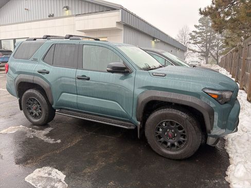 Used 2025 Toyota 4Runner TRD Off-Road Premium image 4