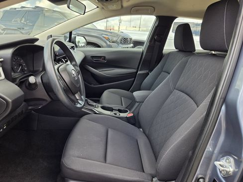 Used 2025 Toyota Corolla LE FWD image 26