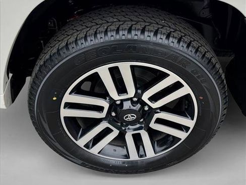 Certified 2023 Toyota 4Runner Limited AWD/4WD image 9