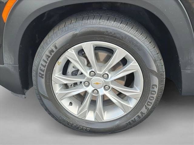 Used 2021 Chevrolet TrailBlazer LS FWD image 21