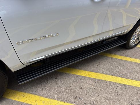 New 2026 GMC Yukon Denali w/ Sun & Power Step Package image 16