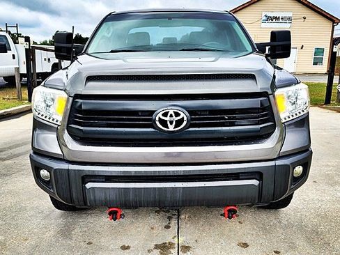 Used 2015 Toyota Tundra SR w/ Tow Package RWD image 12