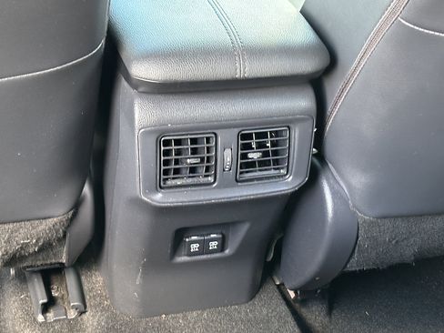 Used 2020 Toyota RAV4 XSE w/ XSE Grade Weather Package AWD/4WD image 18